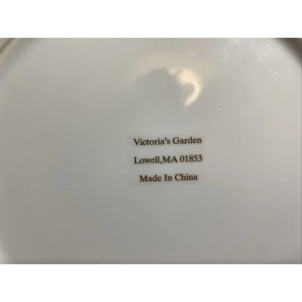 Victorias Garden Floral Dinner Plate w/ gold rim 11in